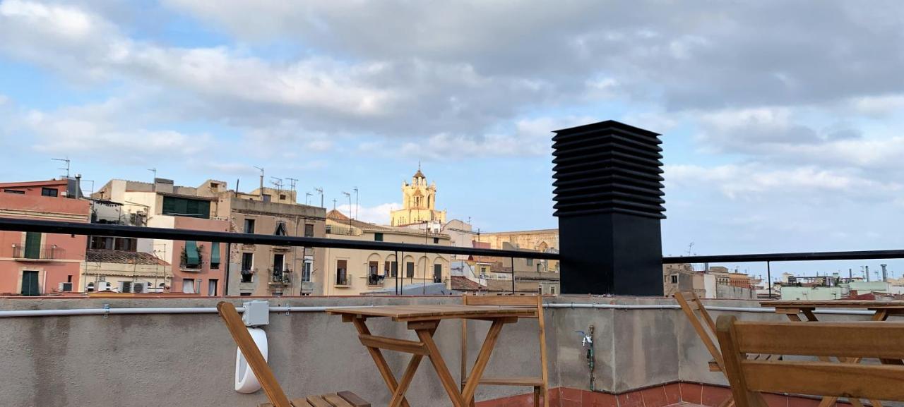 Planta Baja En La Muralla Romana Junto A La Catedral Apartment Tarragona Luaran gambar