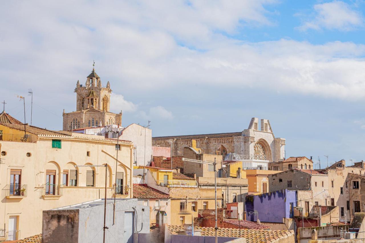 Planta Baja En La Muralla Romana Junto A La Catedral Apartment Tarragona Luaran gambar